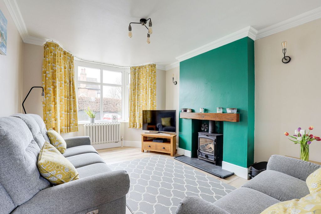 Property photo 2 of 24