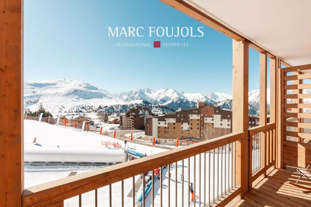 Property photo 1 of 22 Luxury 2-Bedroom + Mezzanine Penthouse In Alpe d’Huez: Phoenix Residences