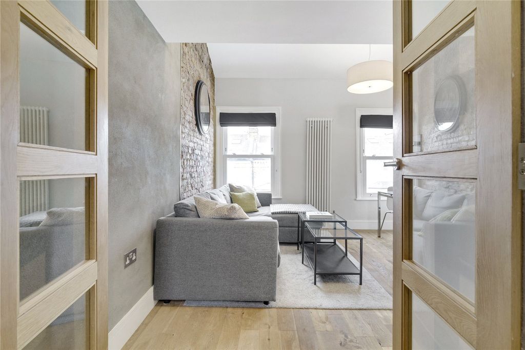 Property photo 2 of 12 Picture No. 13