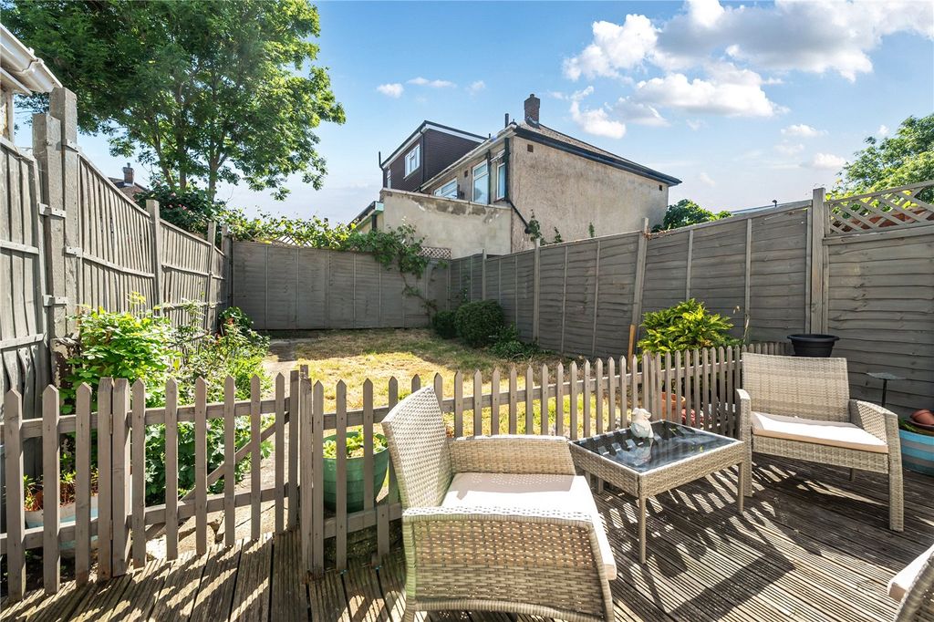 Property photo 2 of 19 Picture No. 09