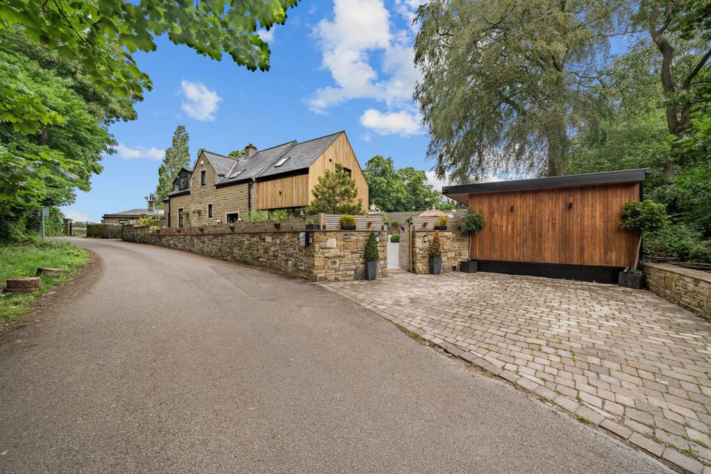 Property photo 1 of 58