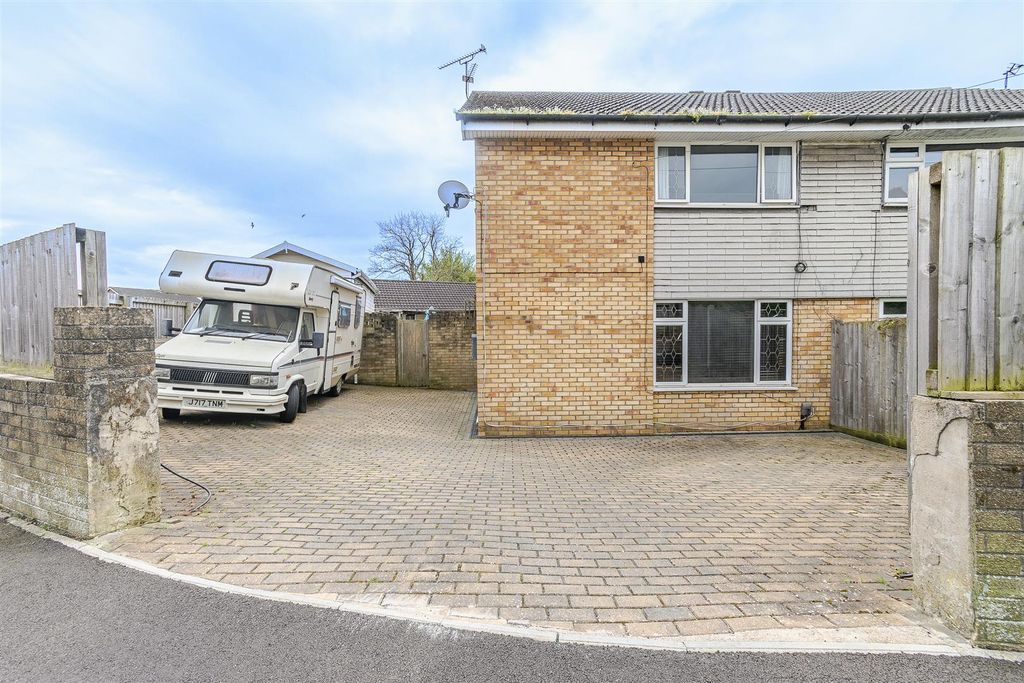 Property photo 1 of 26 Front