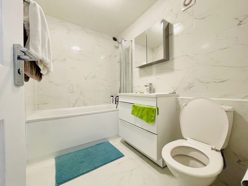 Property photo 2 of 3