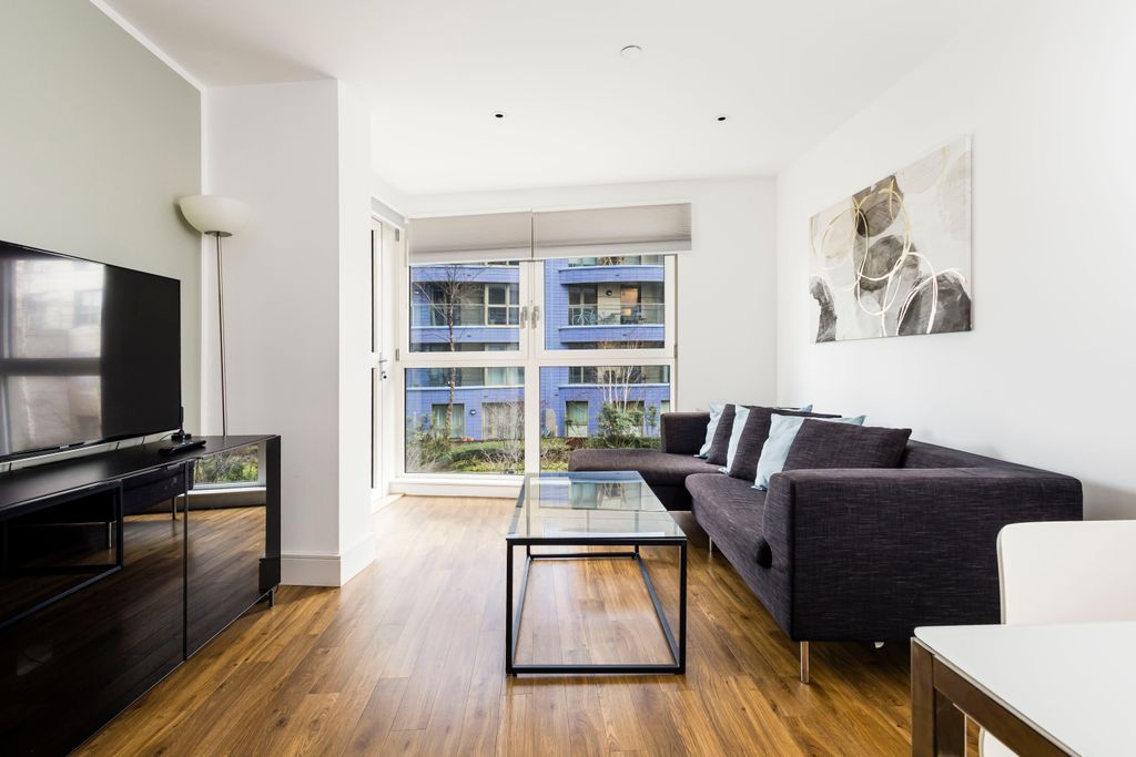 Property photo 3 of 19