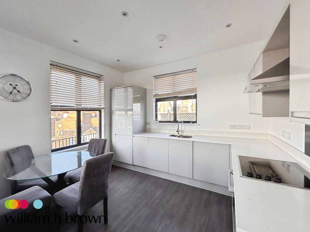 Property photo 2 of 14 Kitchen