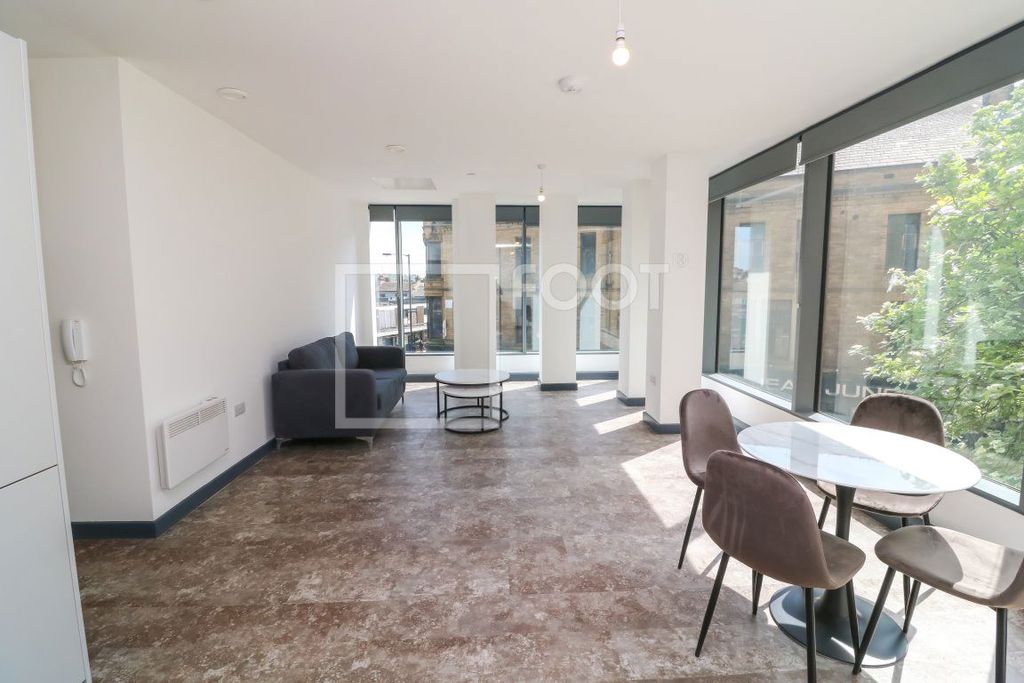 Property photo 1 of 48