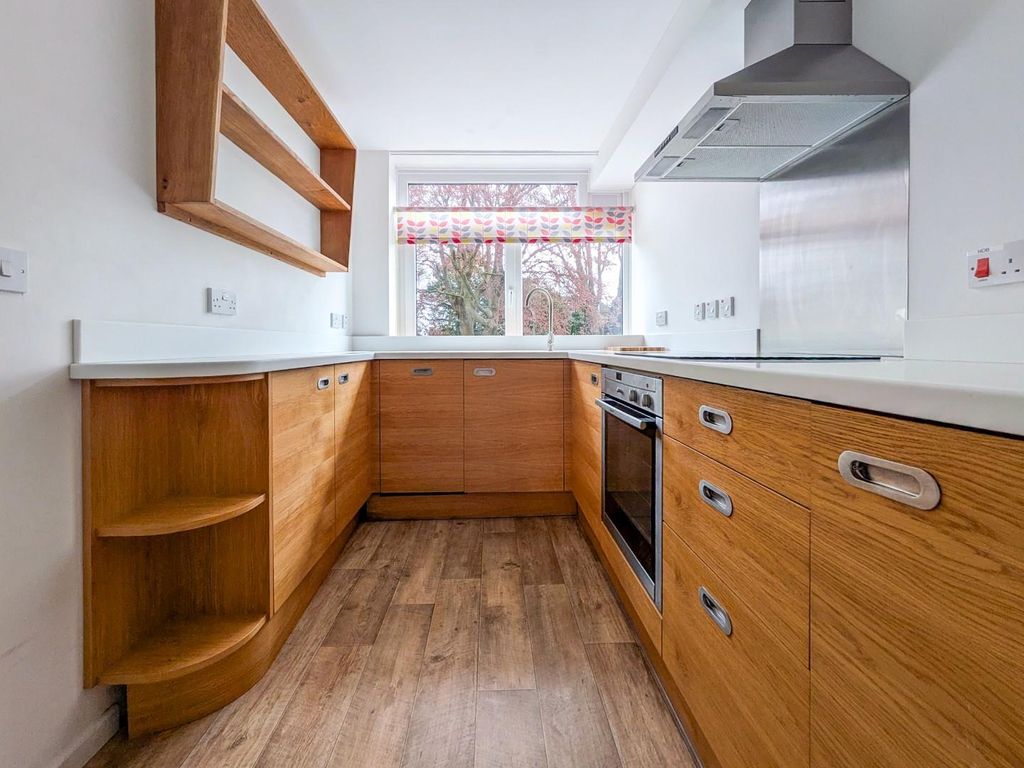 Property photo 1 of 19 Kitchen-Durdham-Court-1.Jpg
