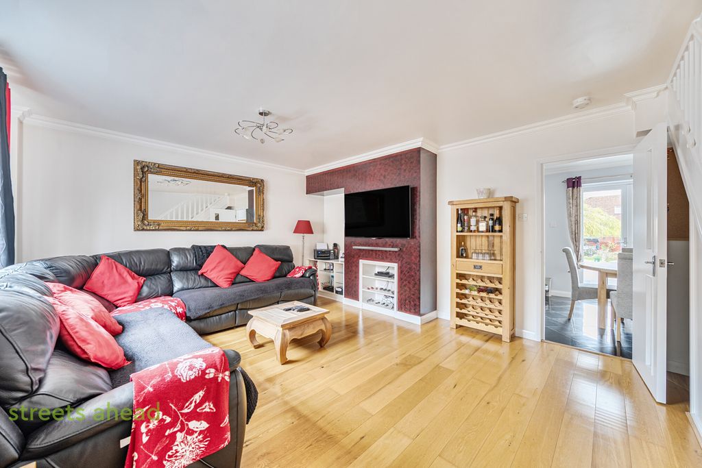 Property photo 3 of 19 995660B6-486E-417...