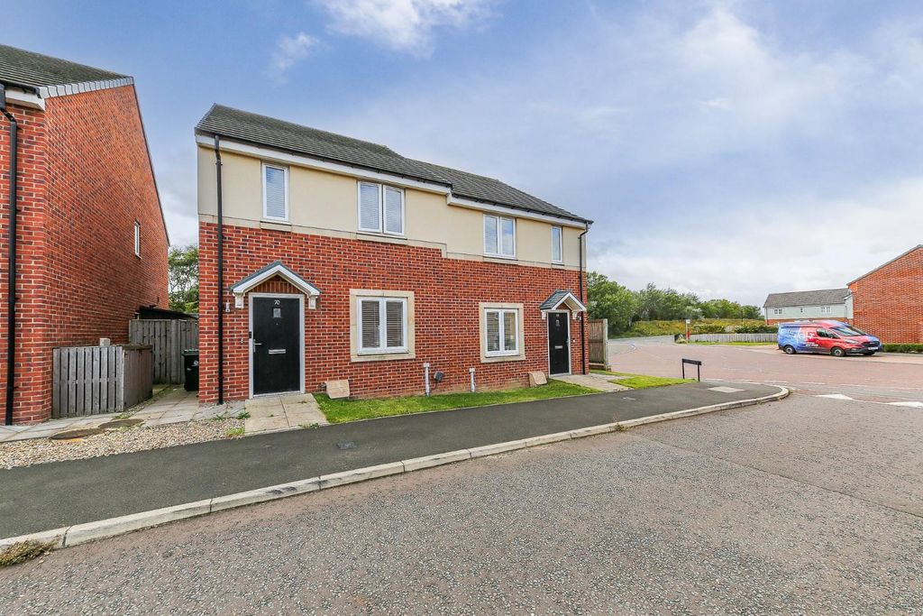 Property photo 1 of 14 External