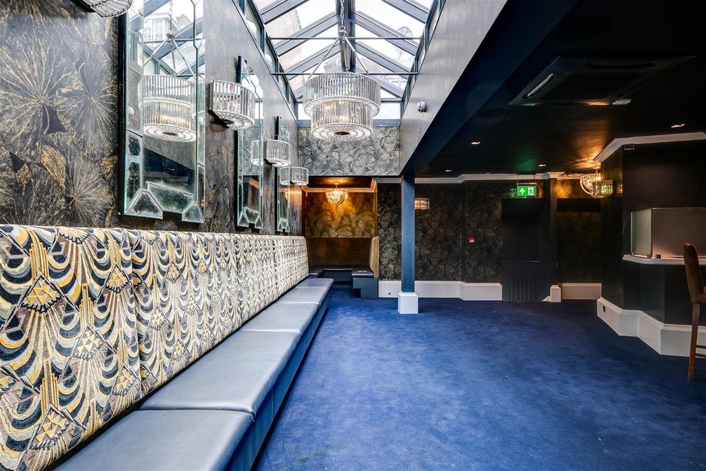 Property photo 3 of 10 Church Street-2-Esher-Hc-10.Jpg