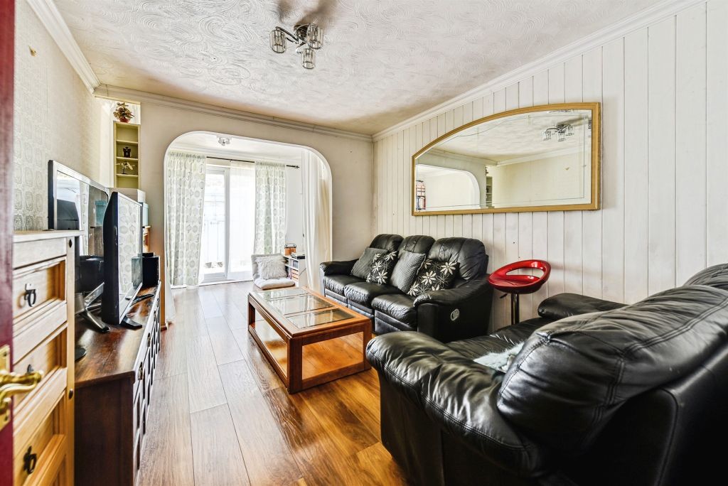 Property photo 2 of 14