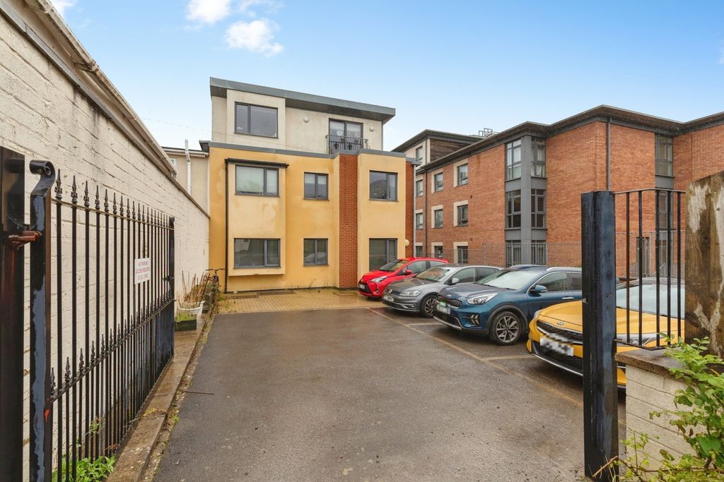 Property photo 1 of 7 Pbox-Img.Jpg