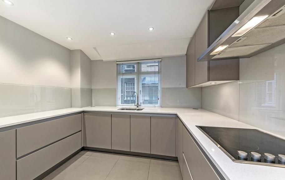 Property photo 3 of 8 96 Clarence Gate Gardens 1 15.10.Png