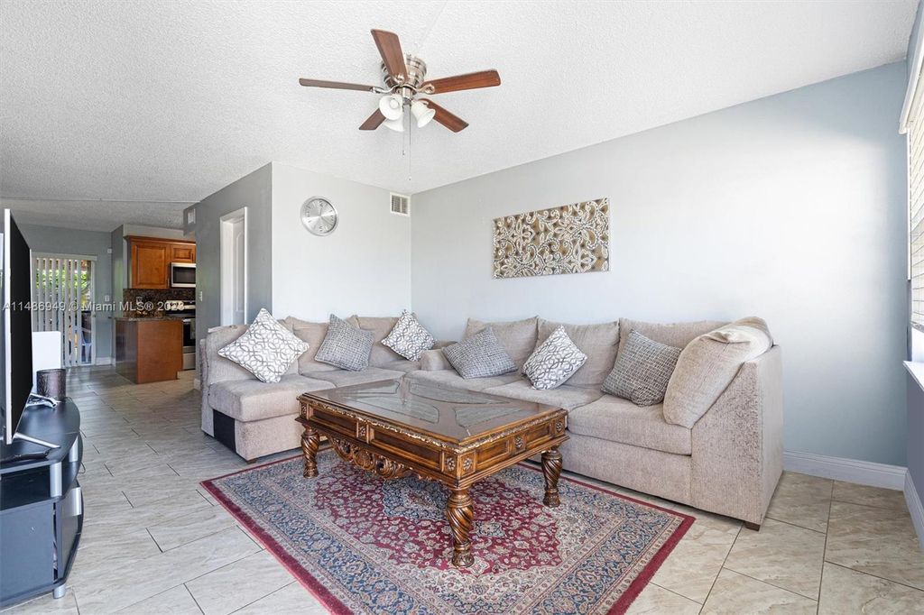 Property photo 2 of 20 <Alttext/>