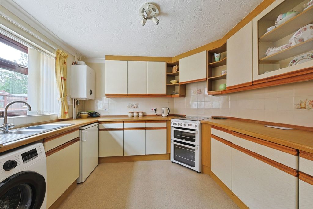 Property photo 3 of 12 4301197