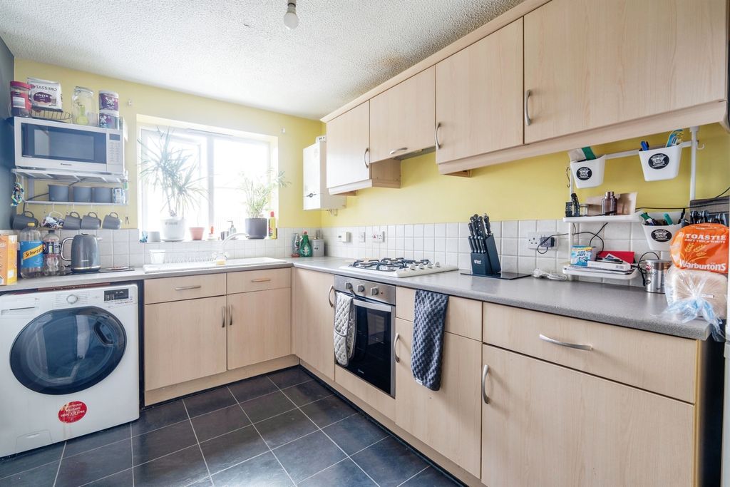 Property photo 3 of 16