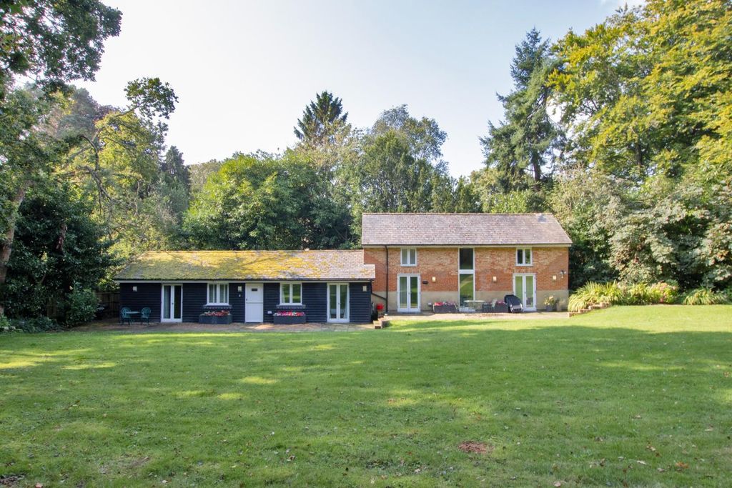 Property photo 1 of 15 57744_067.Jpg