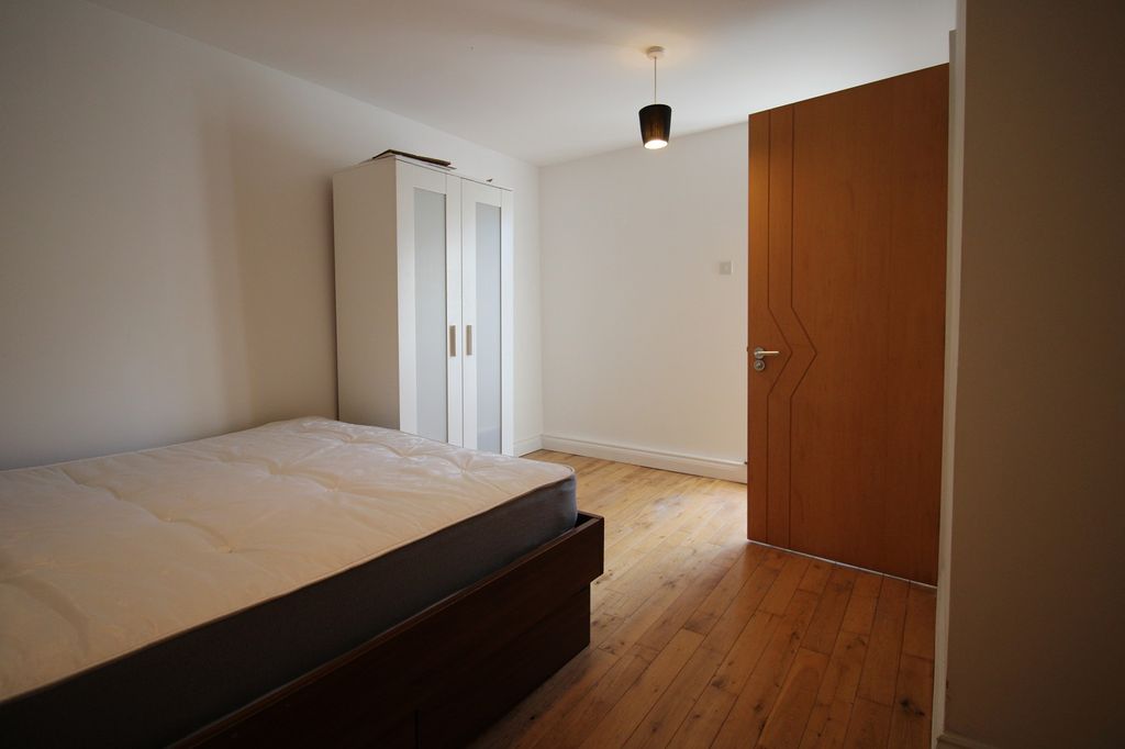 Property photo 2 of 8 Bedroom 1