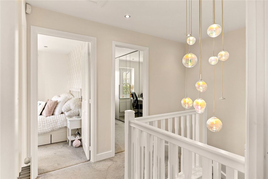 Additional image 10 of 3 bed detached house for saleBellflower Close, Lyde Green, Bristol, Gloucestershire BS16