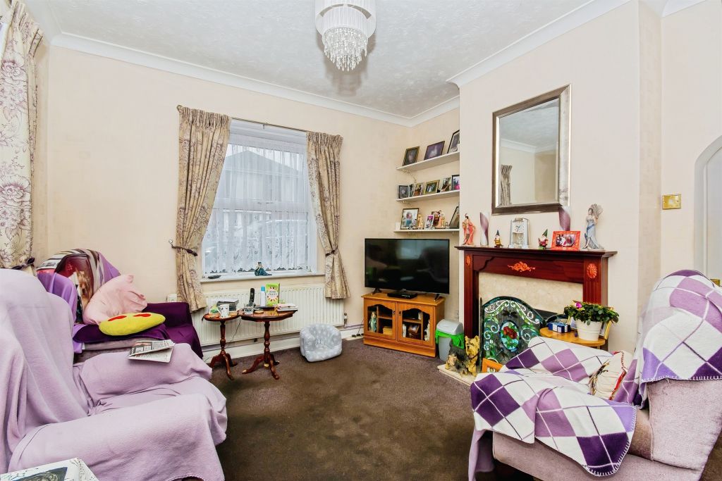 Property photo 3 of 25