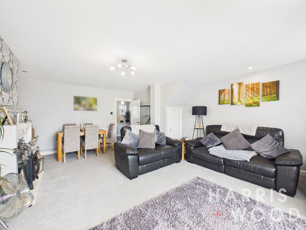 Property photo 3 of 20 5317653