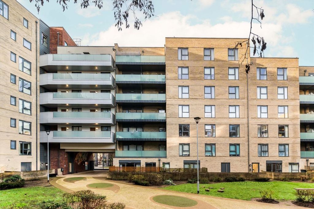 Property photo 1 of 7