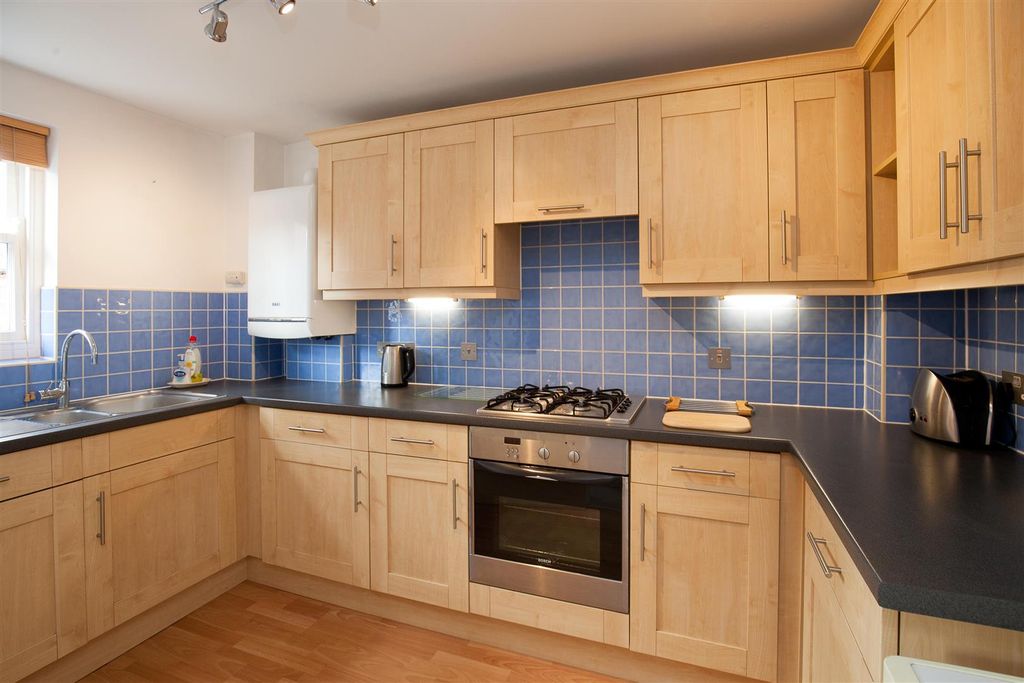 Property photo 3 of 10 A4-3136.Jpg