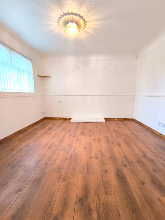 Property photo 2 of 17 Living Room