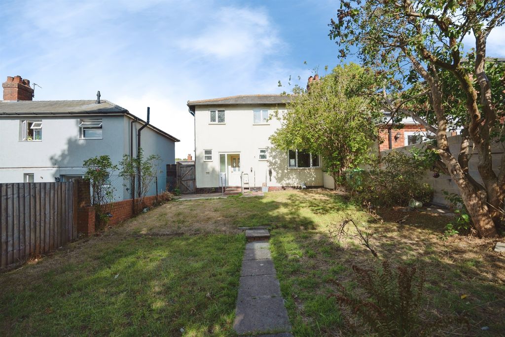 Property photo 2 of 14