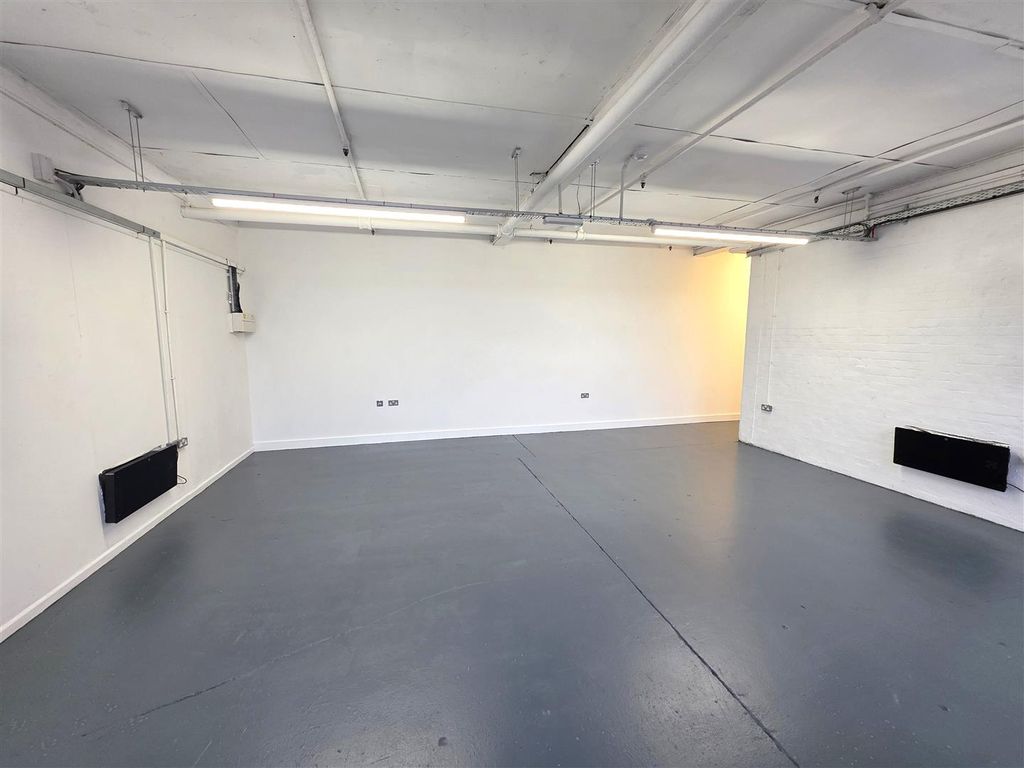 Property photo 3 of 16 3.Jpg