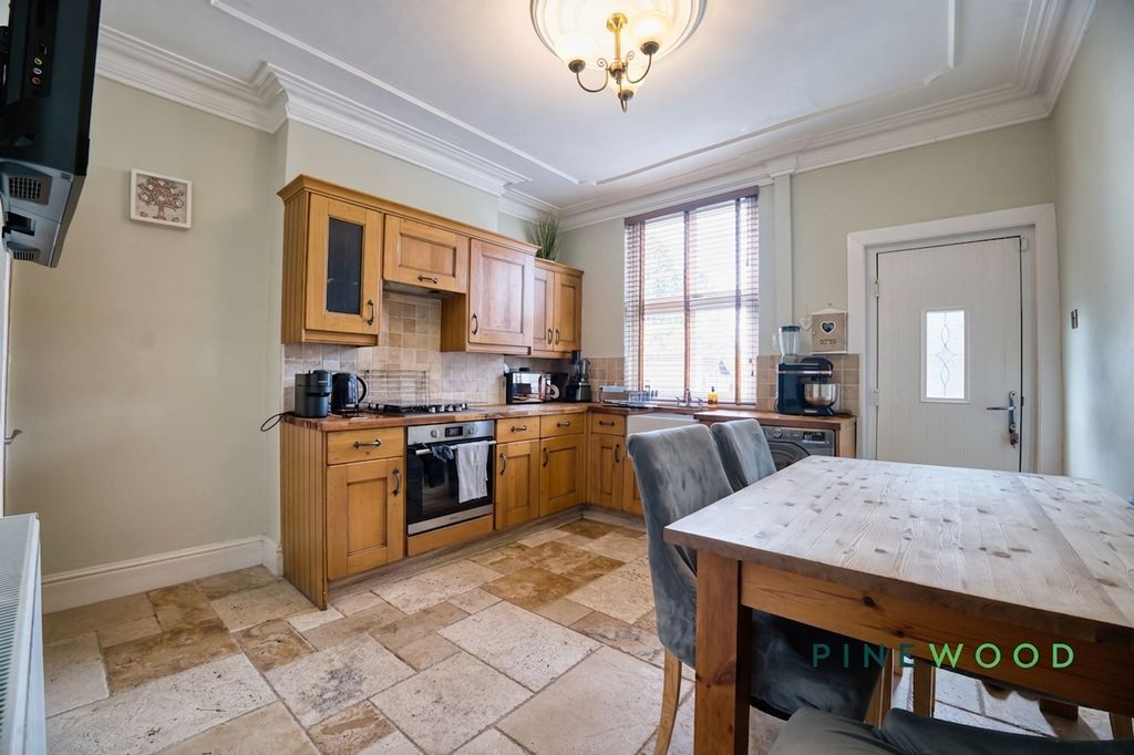 Property photo 3 of 20 Kitchen/Diner