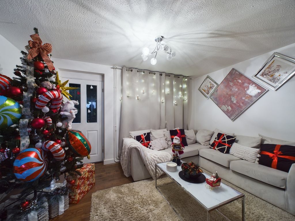 Property photo 1 of 6 Cam01909G0-Pr0108-Still002