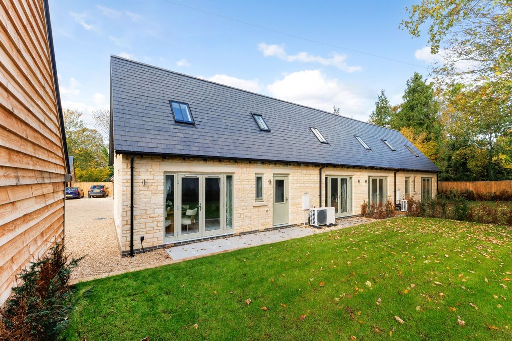 Property photo 2 of 20 2