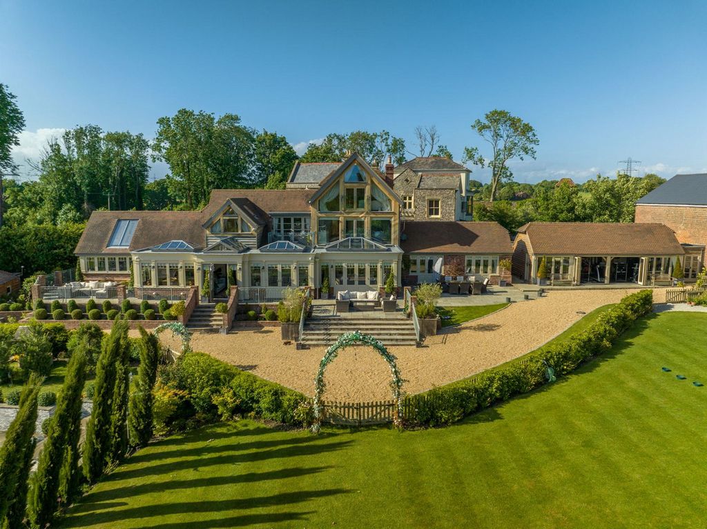 Property photo 1 of 50