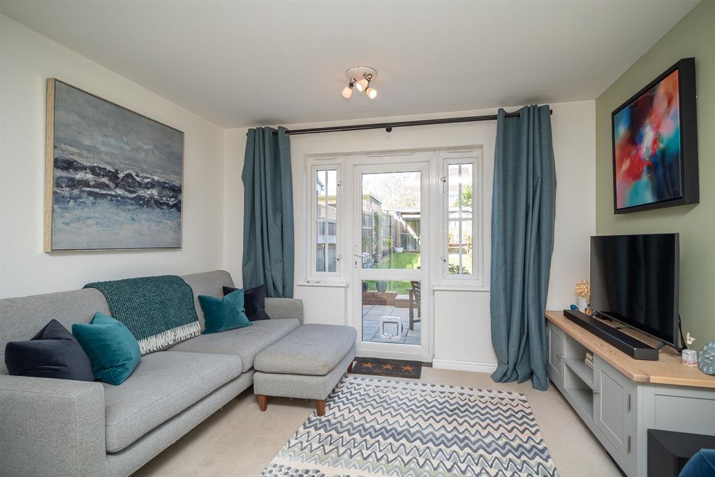 Property photo 3 of 25 86-Puddingstone-Drive-09250.Jpg