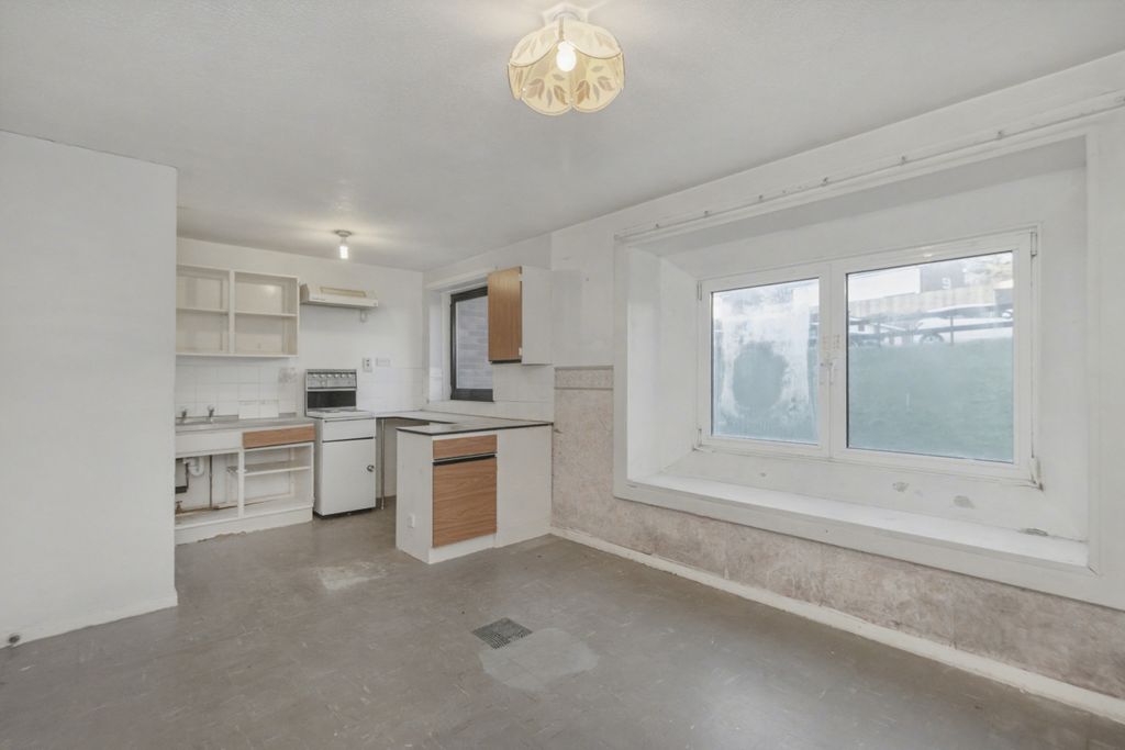 Property photo 3 of 11 25 Carrick Point, Falmouth Road Leicester Le5 4Wn