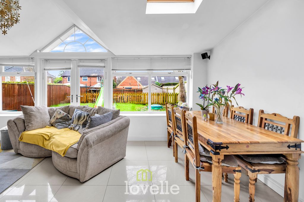 Property photo 2 of 27