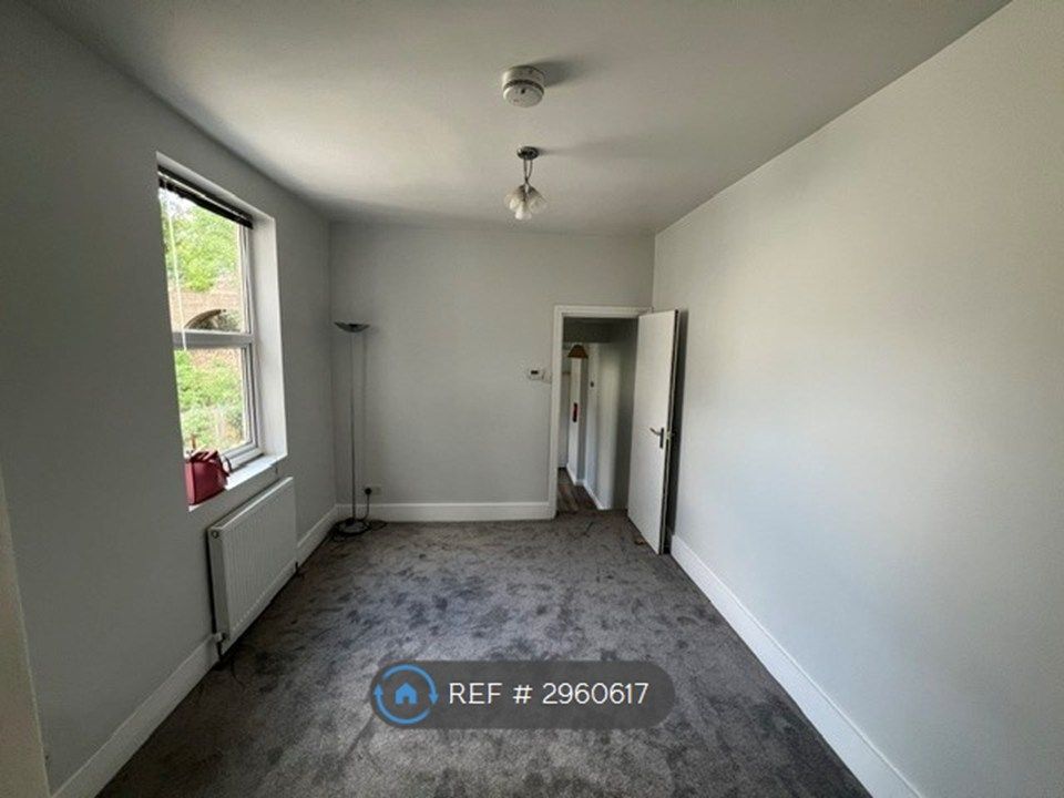 Property photo 2 of 7 Lounge