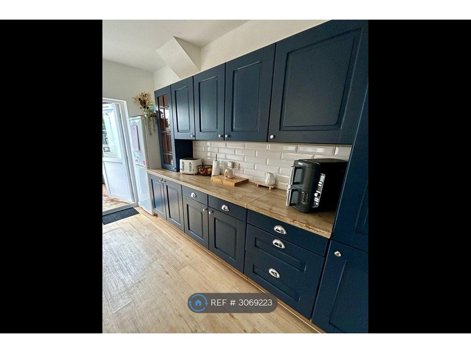 Property photo 3 of 3