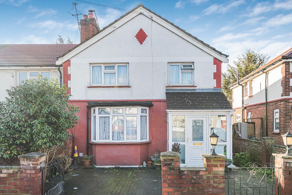 Property photo 1 of 24 Front (Exterior)