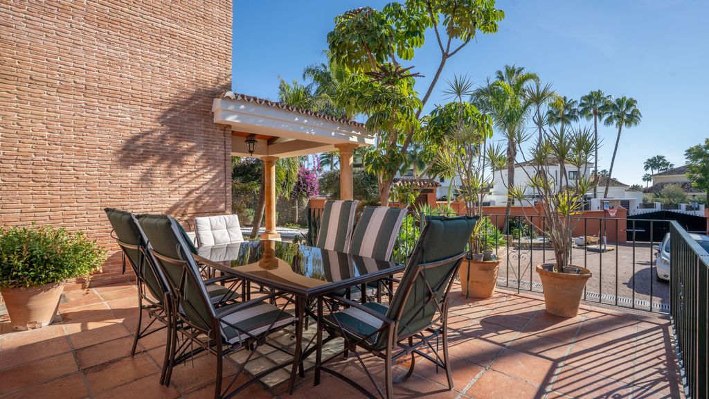 Property photo 2 of 30 Photo 1