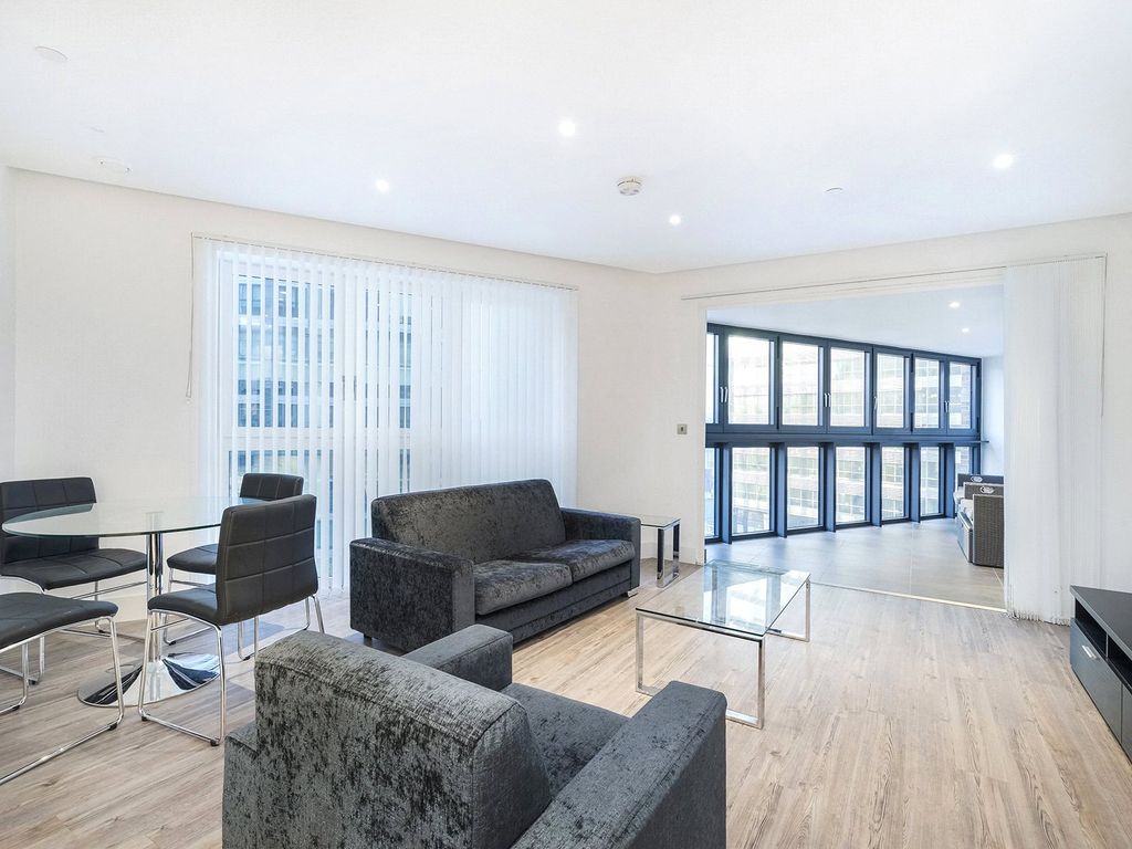 Property photo 1 of 17 Wiverton Tower E1