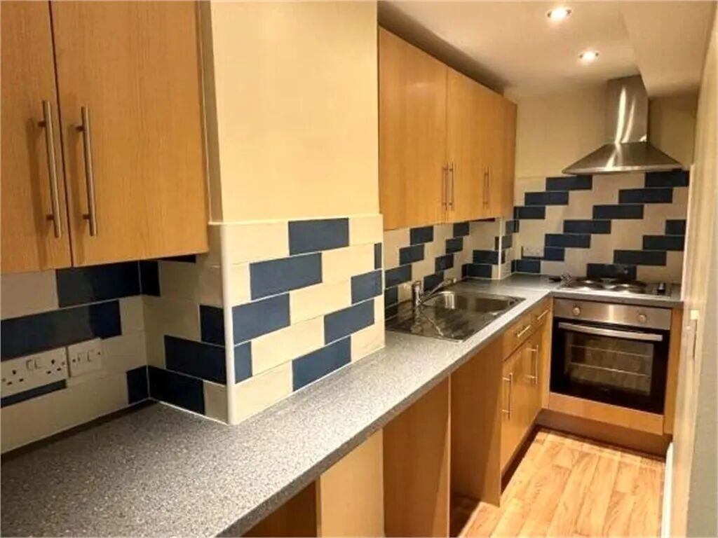 Property photo 3 of 6 Picture 3