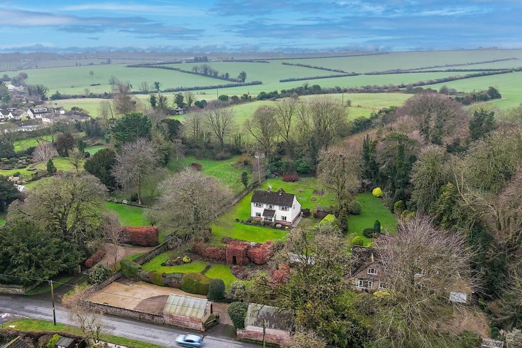 Property photo 1 of 27