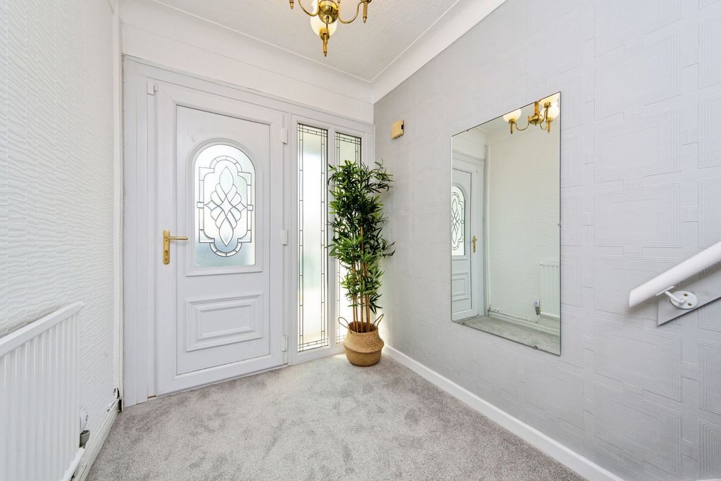 Property photo 3 of 22 Pbox-Img.Jpg