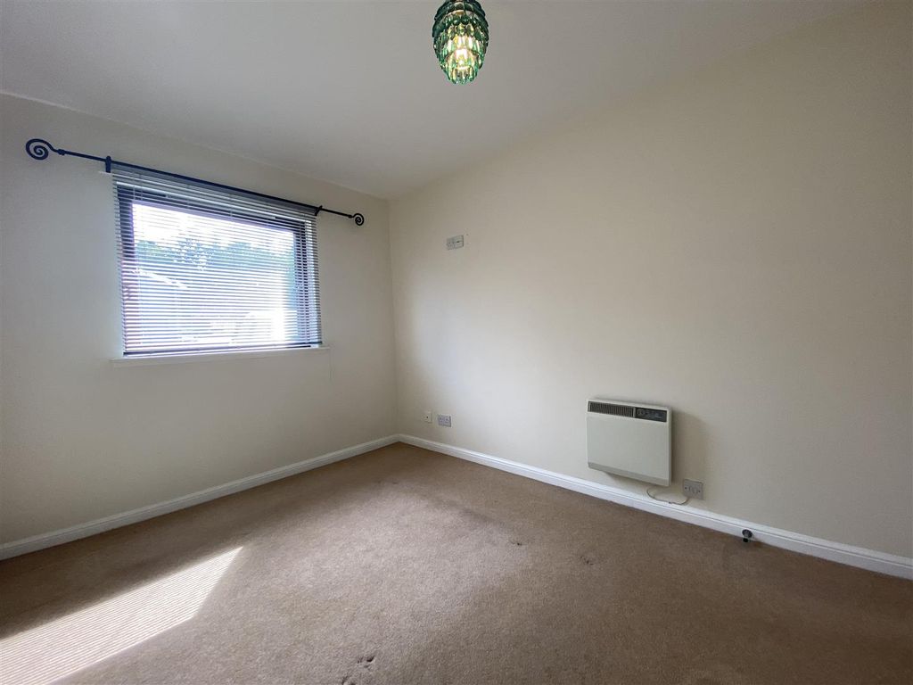Additional image 8 of 2 bed flat to rentKings Court, South William St, Perth PH2