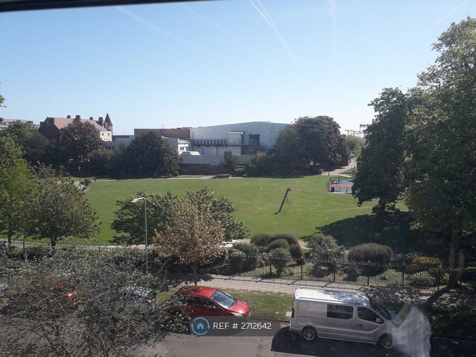 Property photo 3 of 13