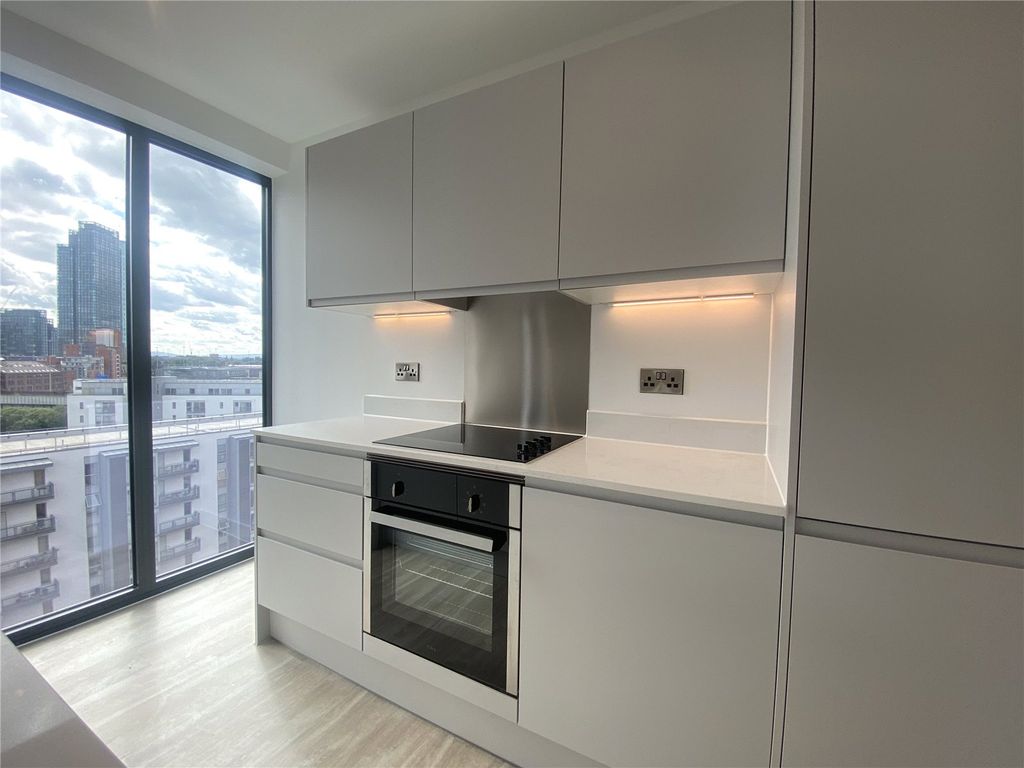 Property photo 3 of 11 Picture No. 05