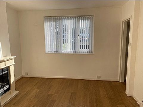 Property photo 2 of 13 Img_9459