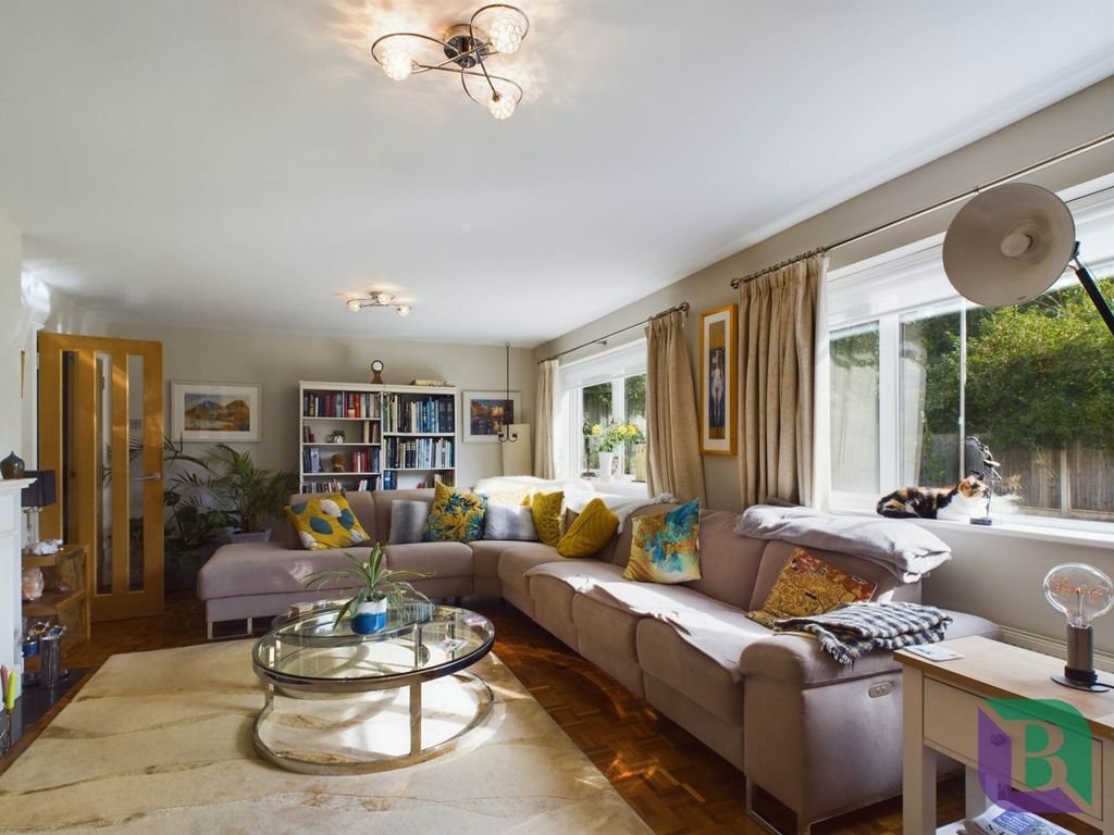 Property photo 3 of 24